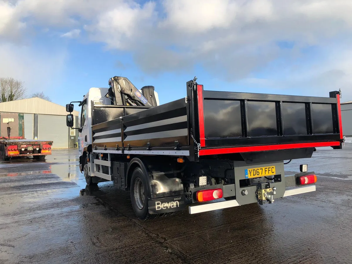 12Ton 2017  daf new tipper remote control crane - Image 3