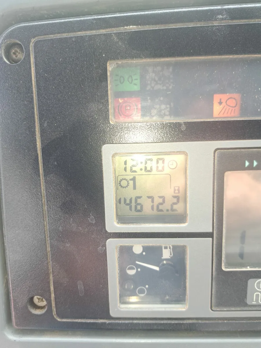 McCormick CX95 - Image 4