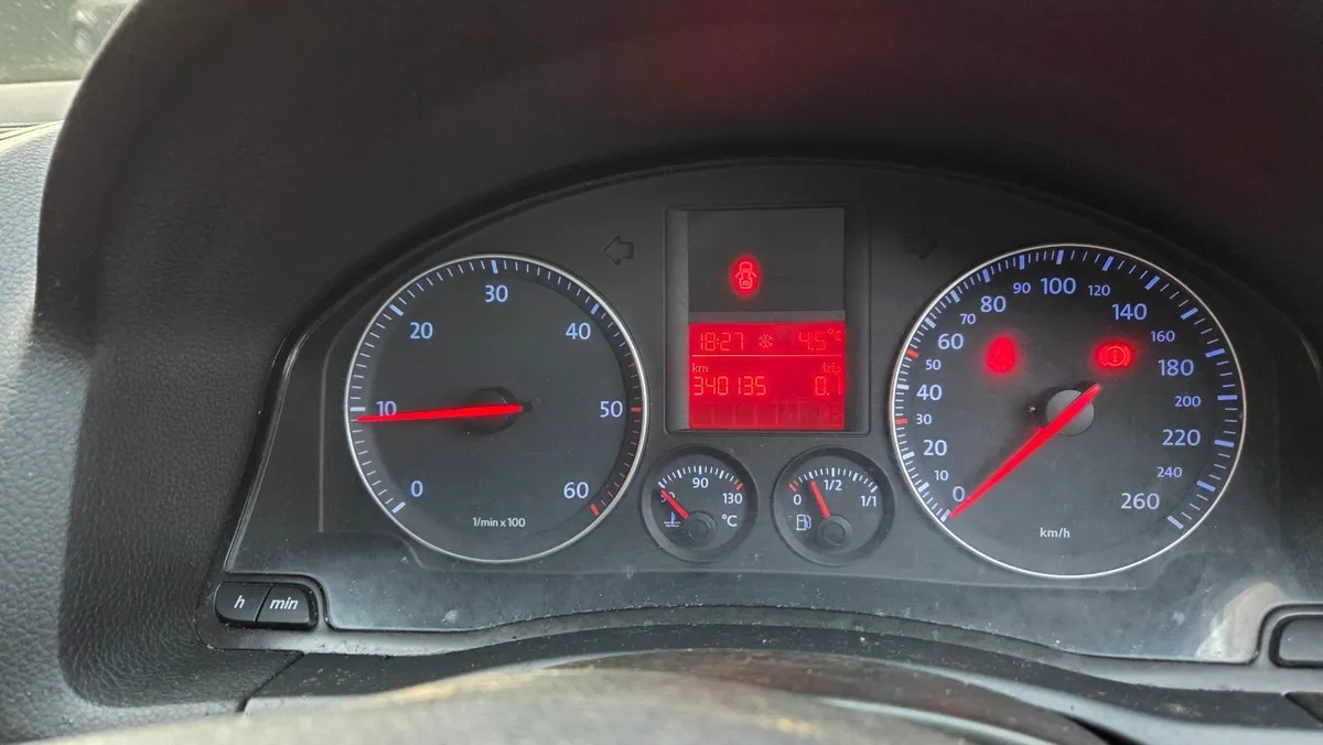 2005 VW GOLF 1.9TDI - Image 2