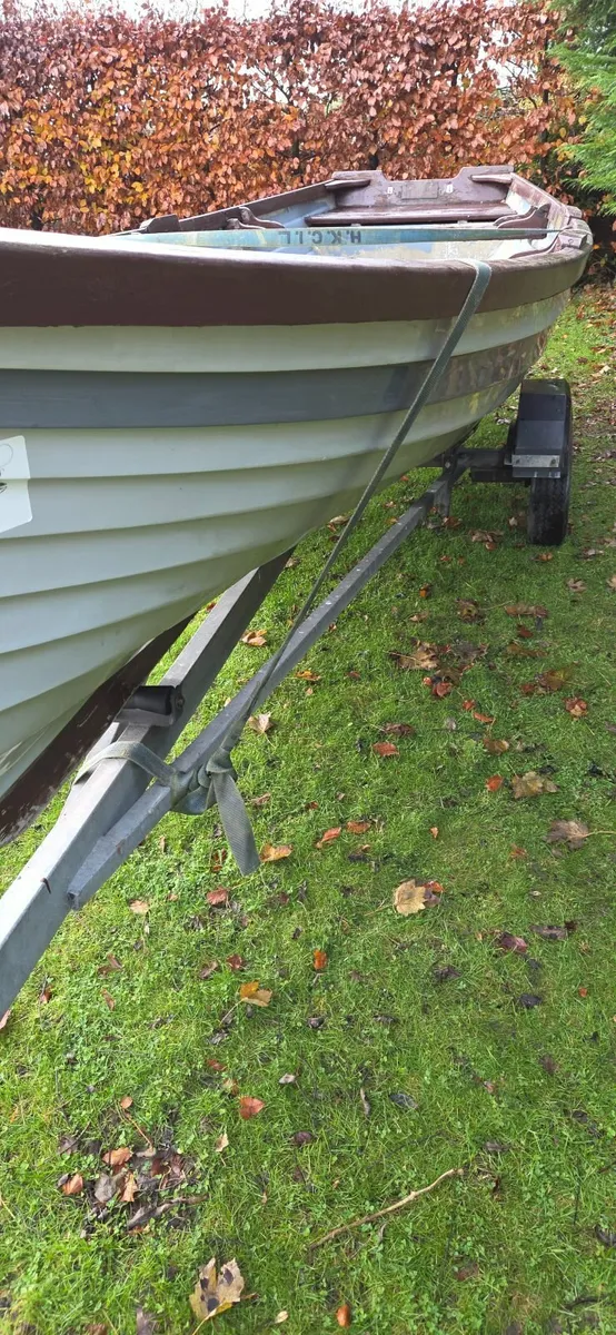 19ft Lake Fishing  Boat and Galvanised heavy trail - Image 2