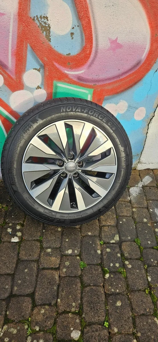 Alloy rims and tyres - Image 2