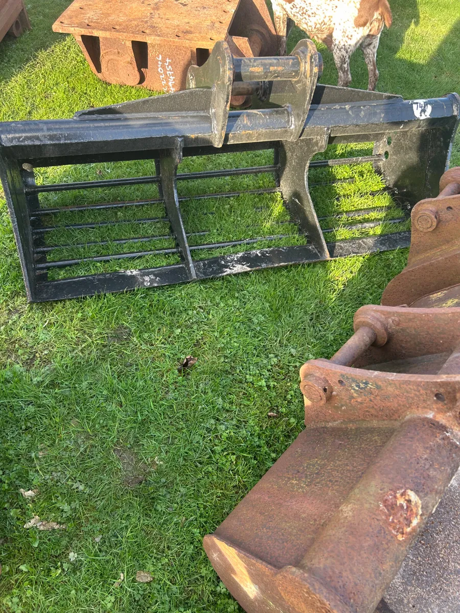 6ft Rhinox 60mm pin riddle bucket - Image 1