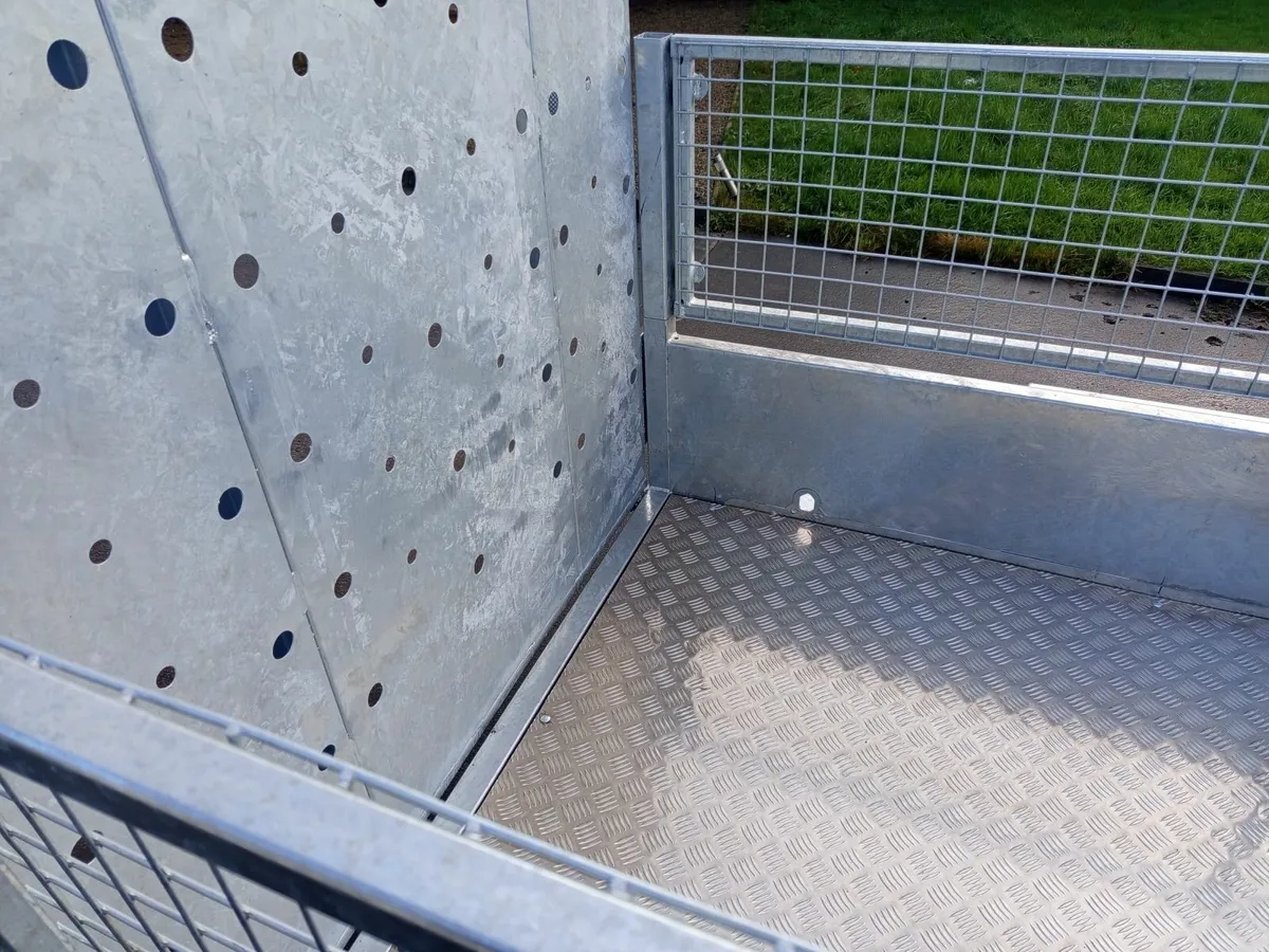 New Dale Kane 8x4 General Purpose - Image 4