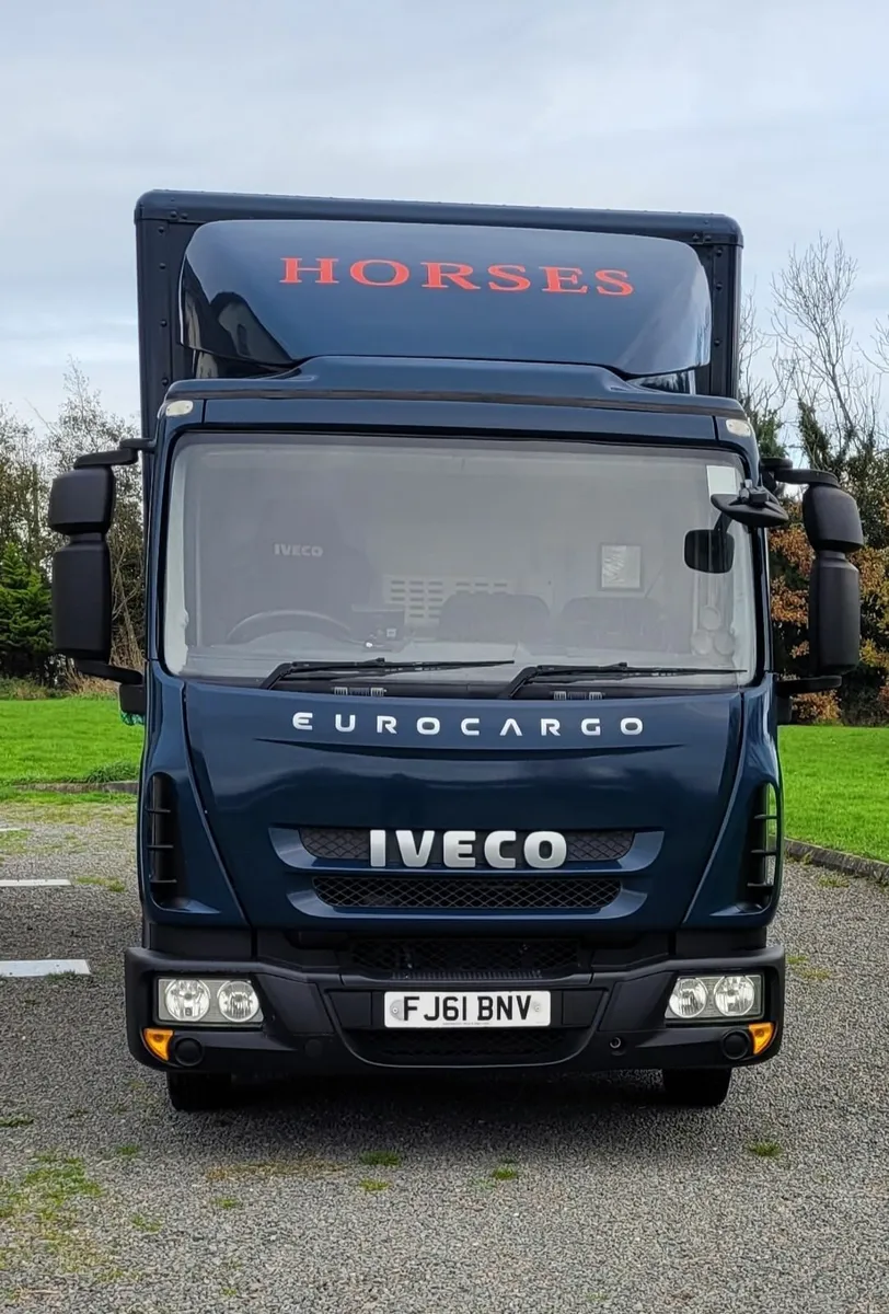Automatic IVECO Eurocargo (2011) 7.5T Horse Lorry - Image 1