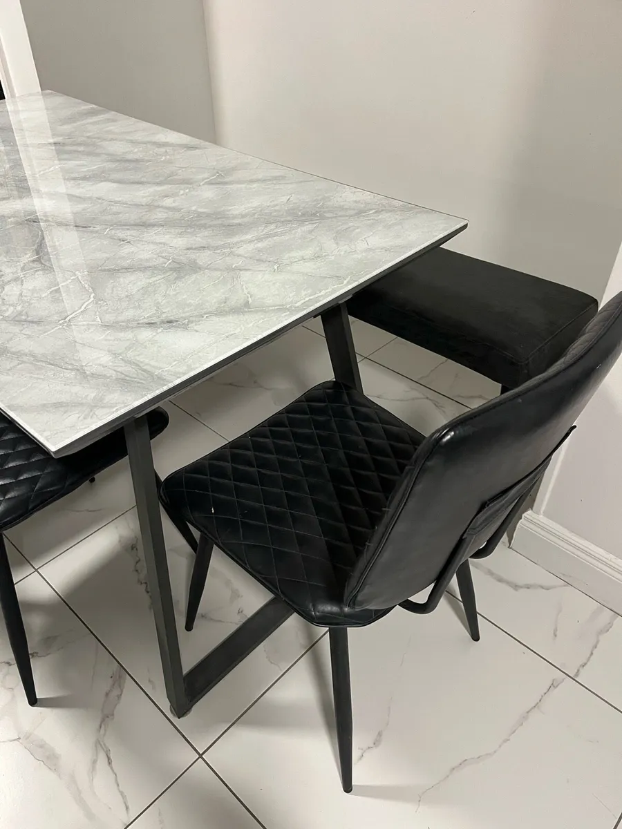 Kitchen Table, Bench & 4 chairs - Image 4