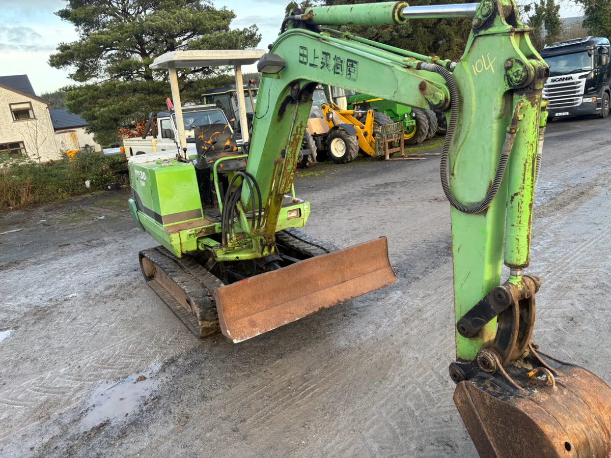 Mitsubishi 3ton - Image 3