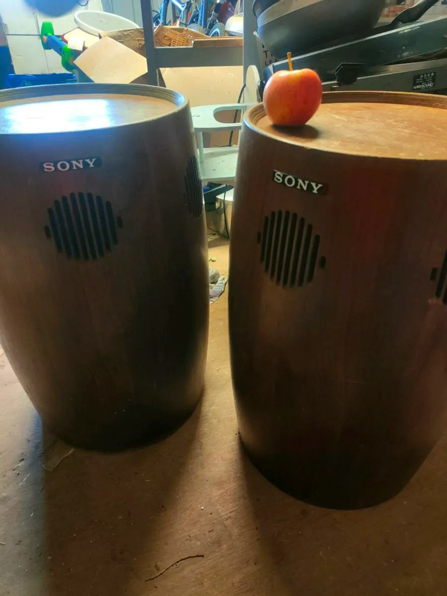 Vintage SONY ' Bongo' speakers - Image 1
