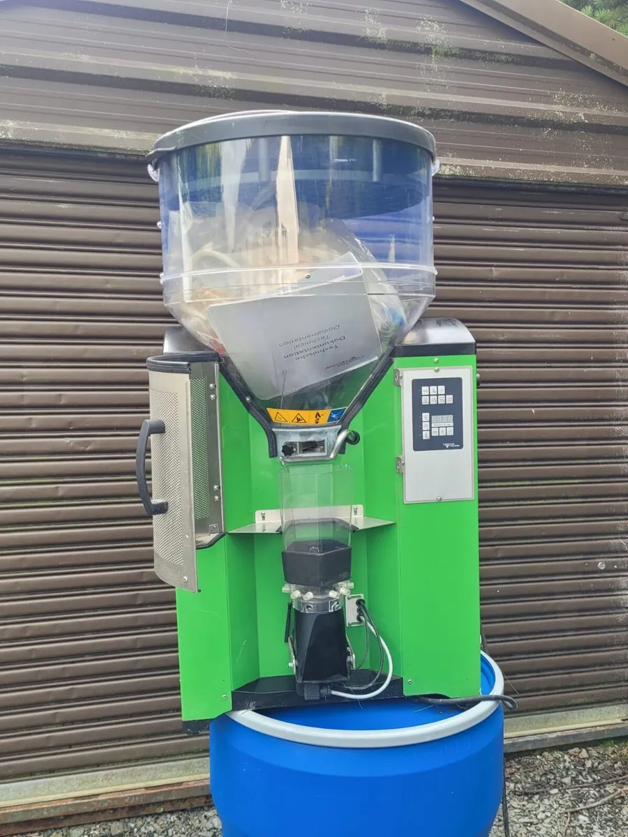 Valoc lamb feeder automatic - Image 1