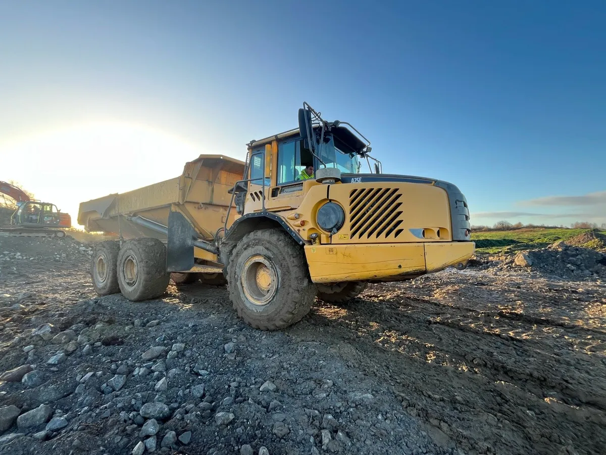 Volvo A25 - Image 1