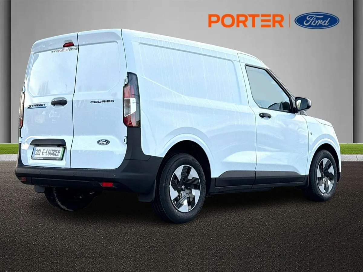 Ford Courier FULL EV 43KWH 136ps *price ex vat* - Image 3