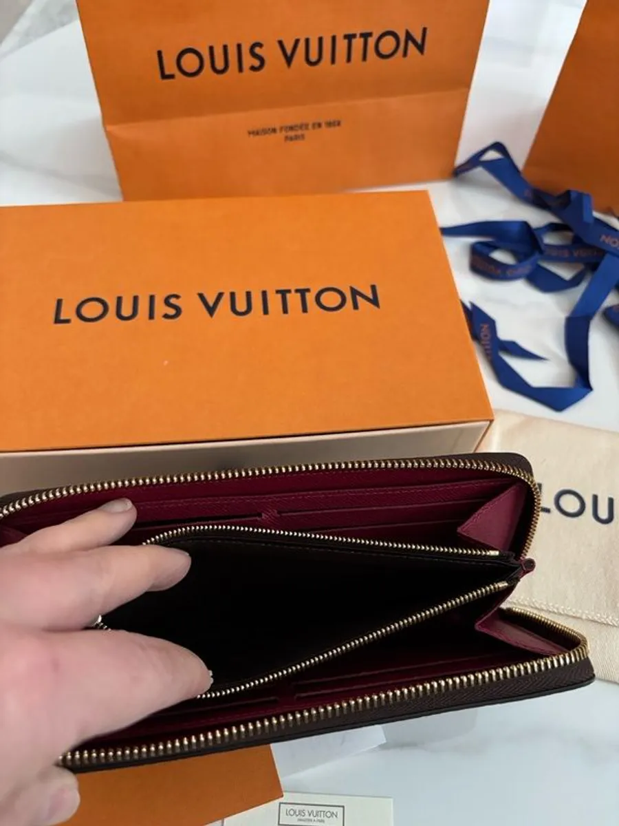 Louis Vuitton wallet - Image 4