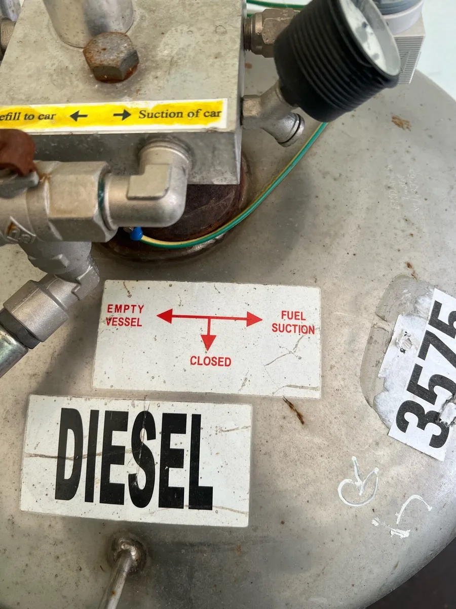 Oil Retriever Draining Depolluting vessels - Image 4