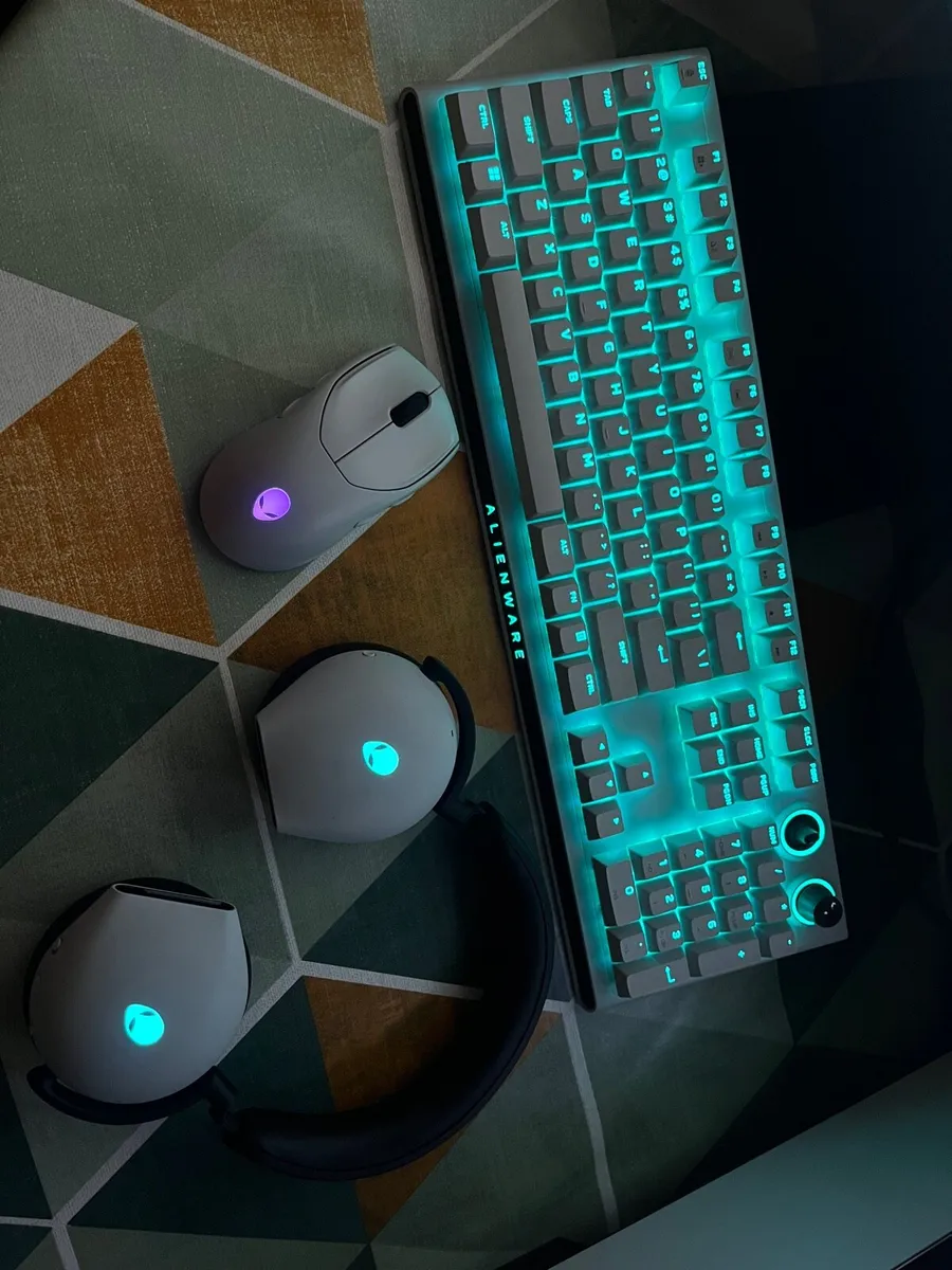 AM4 Gaming PC + Monitor - Image 4