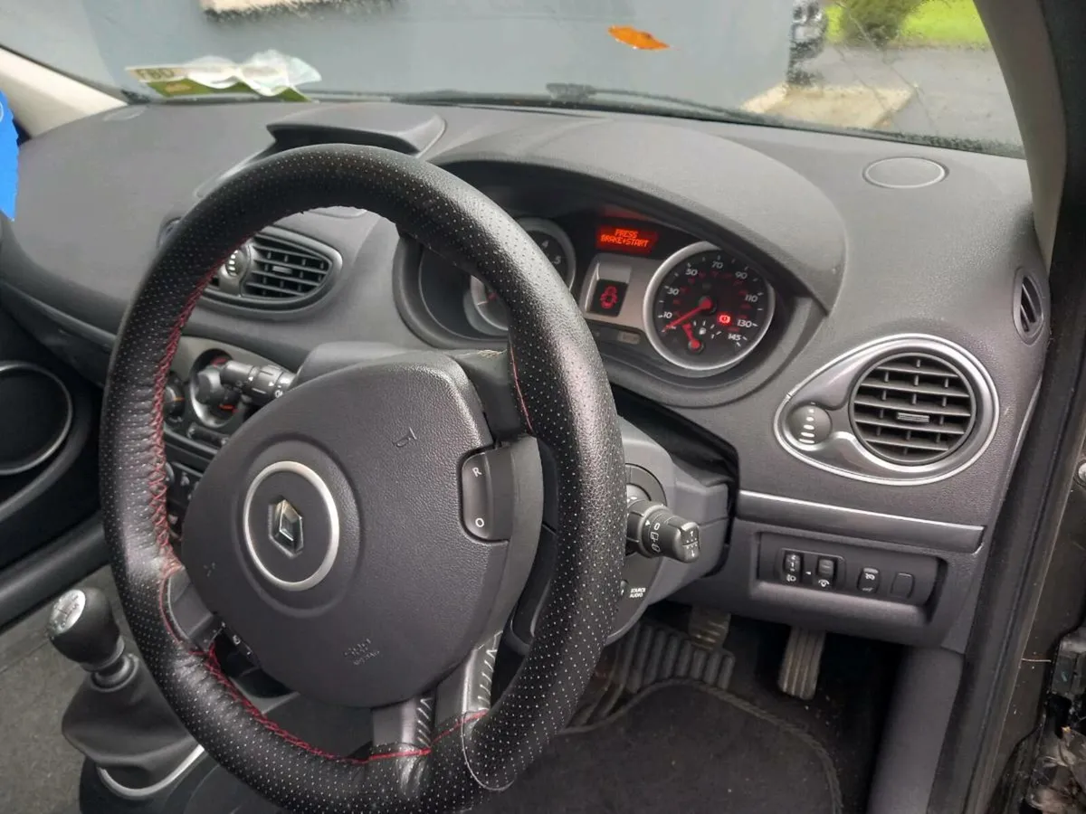 2007 Renault Clio 2.0L Petrol - Image 3