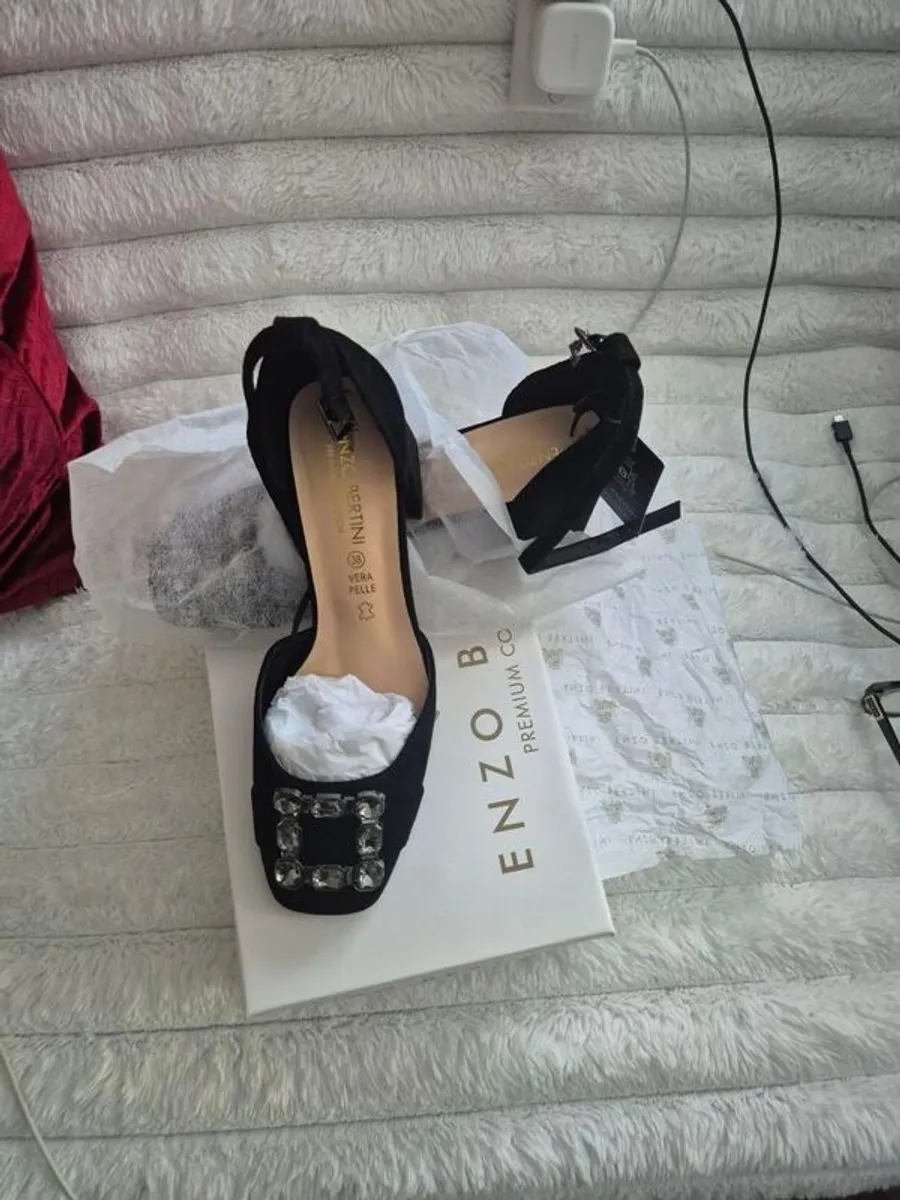 Ladies heels - Image 3