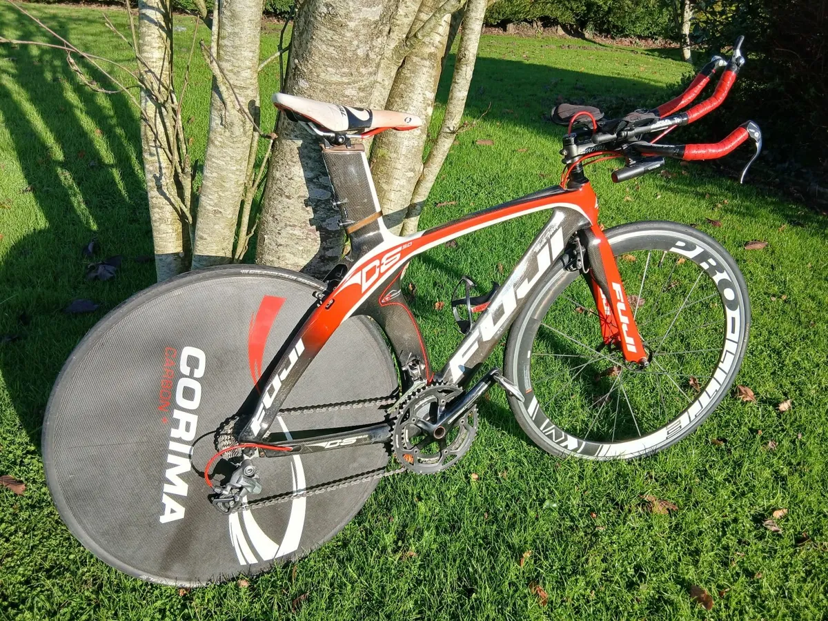 Fuji D6 3.0 Triathlon TT bike. - Image 1