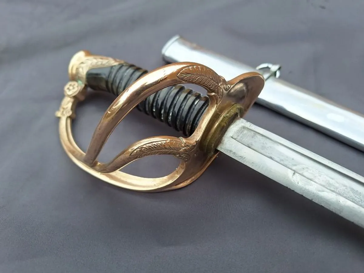 French XIX Century Cavalry Sword - Image 1