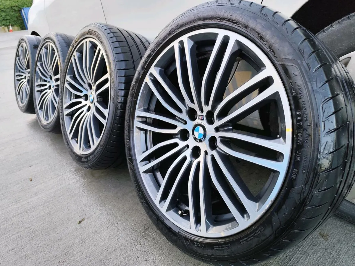 19" BMW 5 series Msport alloys - Image 1