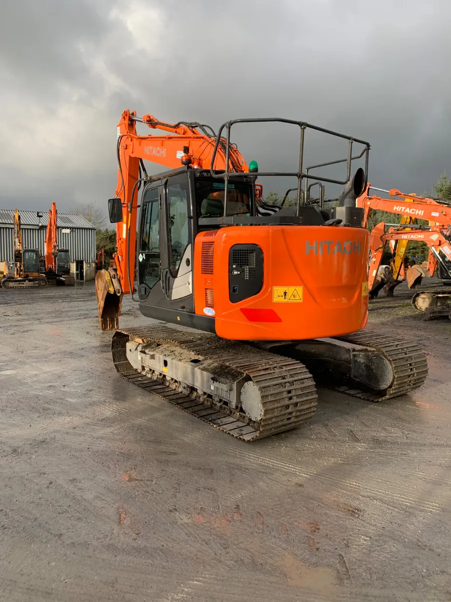Hitachi zx135-6.            17 - Image 2