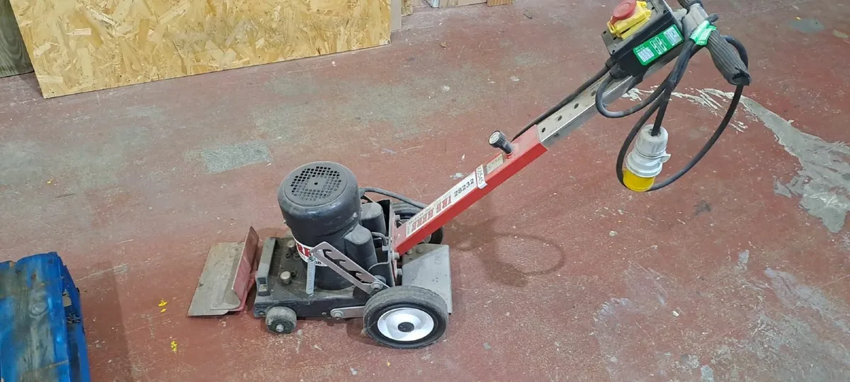 Tile Removal Tool For Hire - Image 2