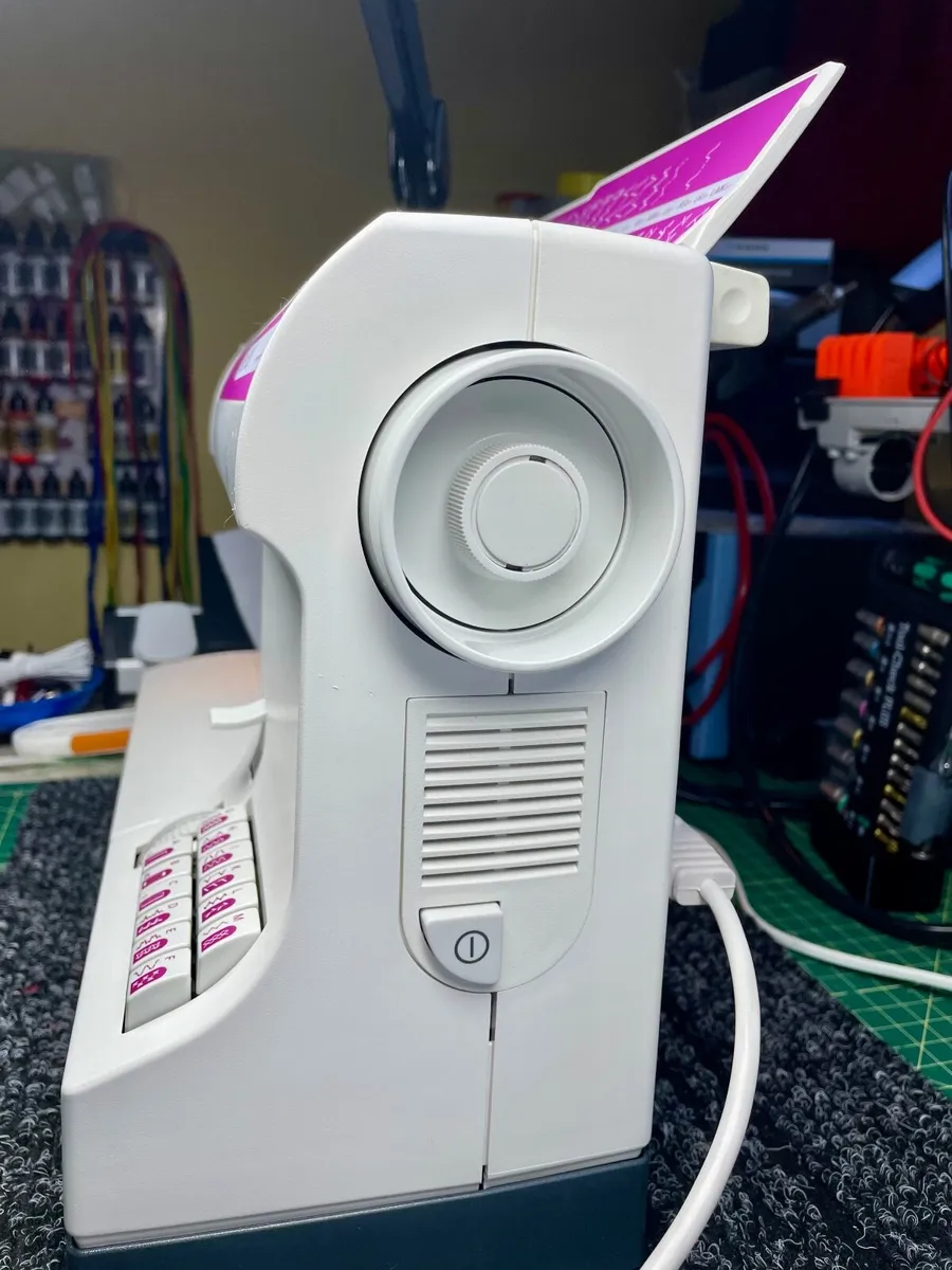 PFAFF Select 1528 Sewing Machine - Just Serviced - Image 4