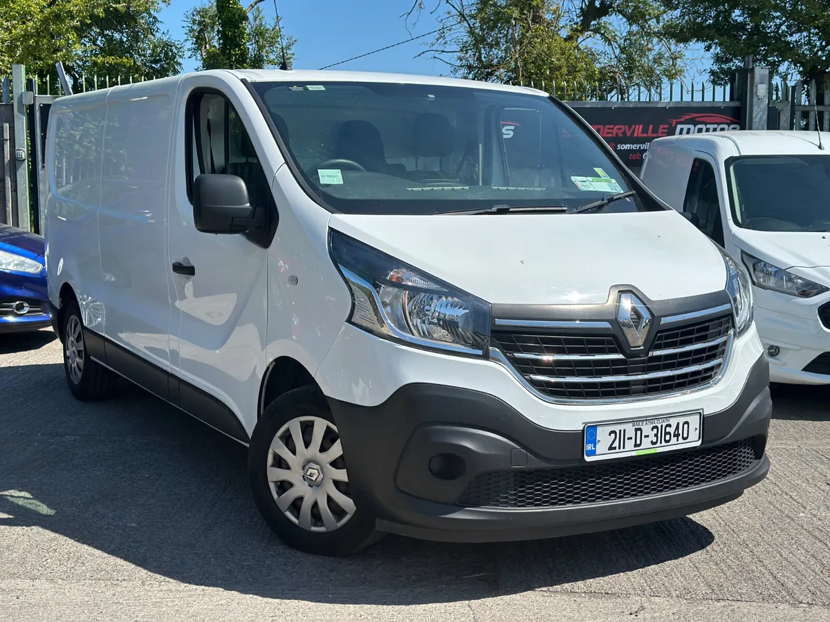 RENAULT TRAFIC 2.0L DIESEL 3 SEATER 2021 - Image 1