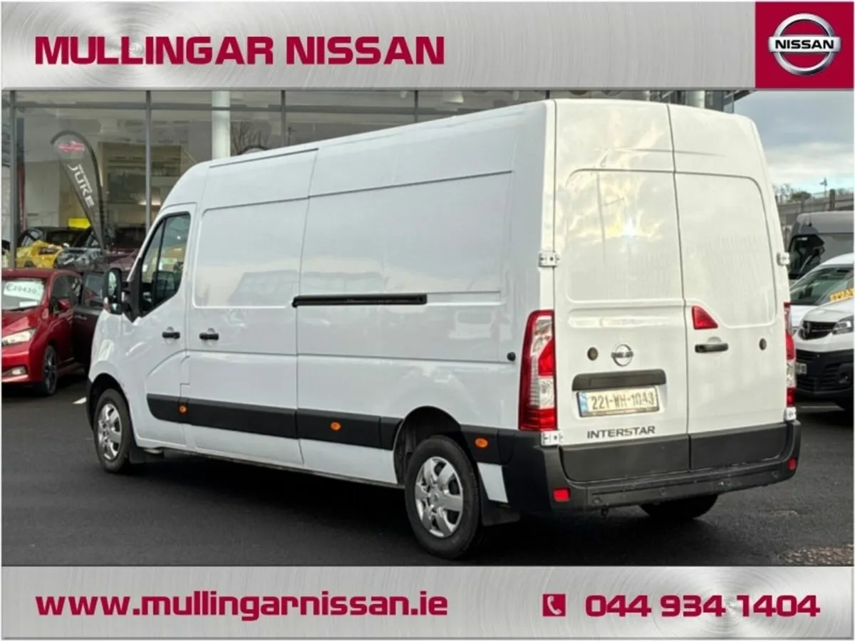 Nissan Interstar 2.3 L3 H2 with Air Conditioning - - Image 3