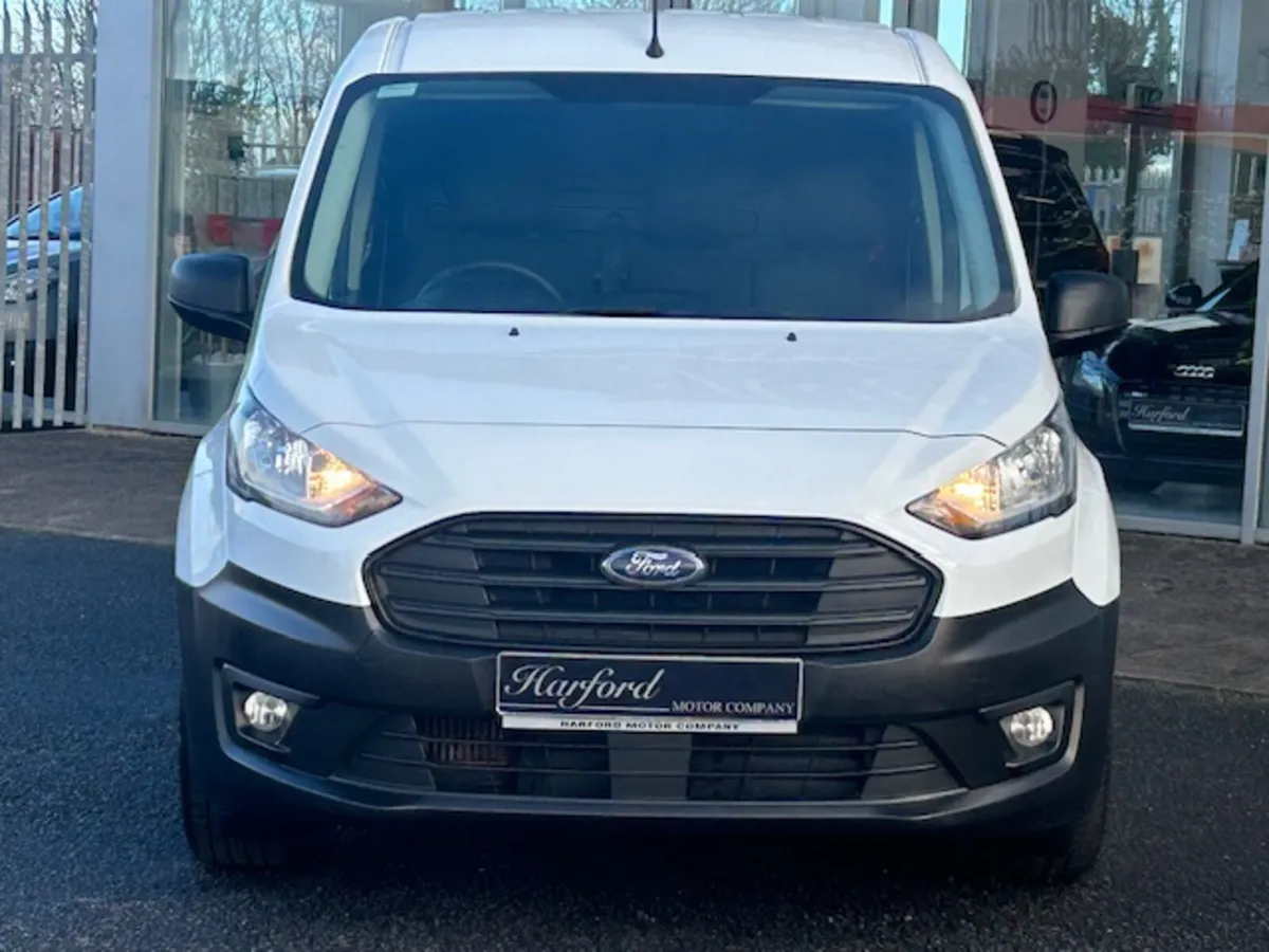 Ford Transit Connect SWB 1.5D 100bhp - Image 4