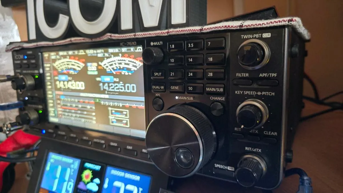 ICOM IC 7610 ( swap or px ) - Image 3