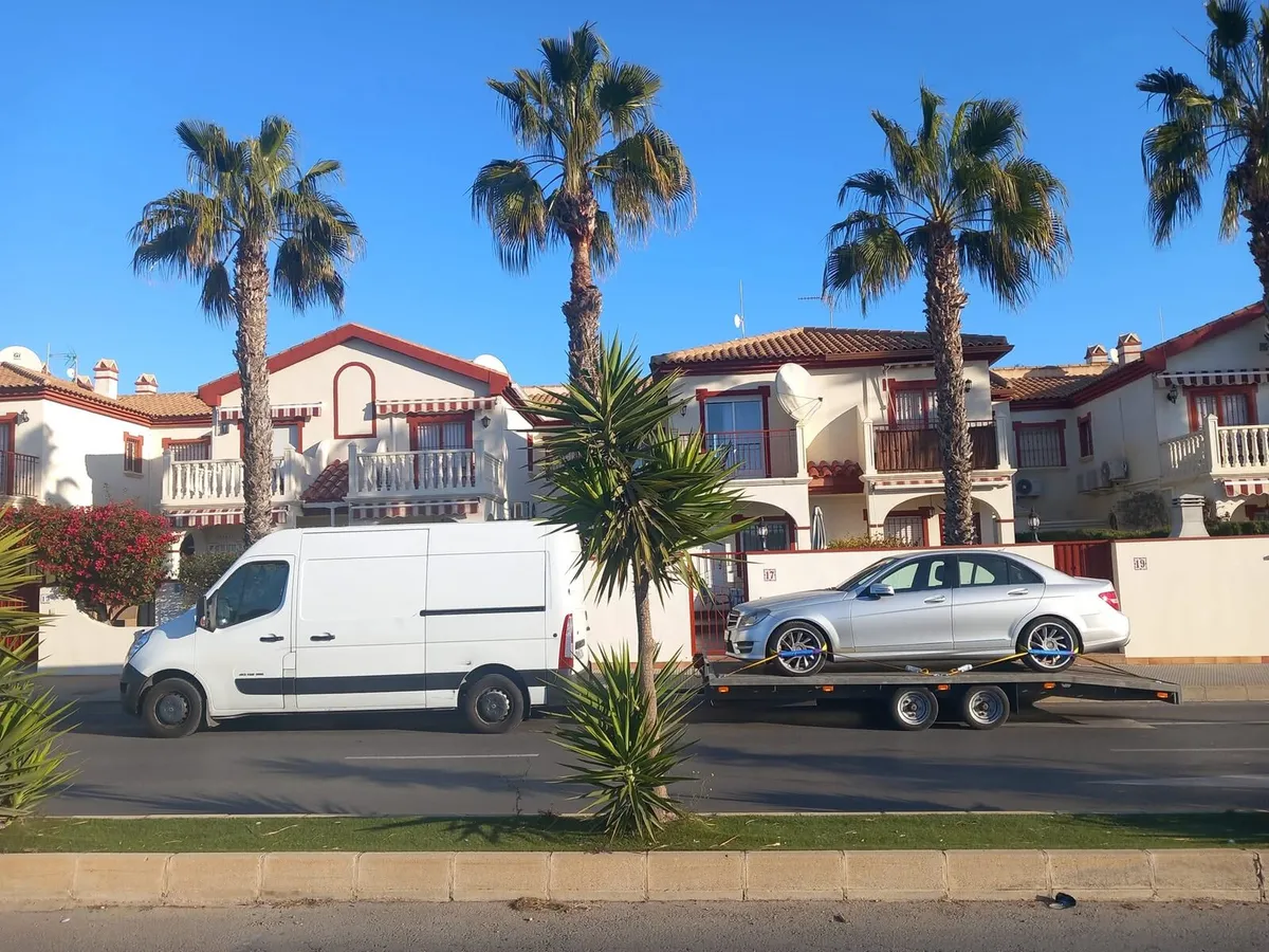 Nationwide Vehicle Recovery - Image 3