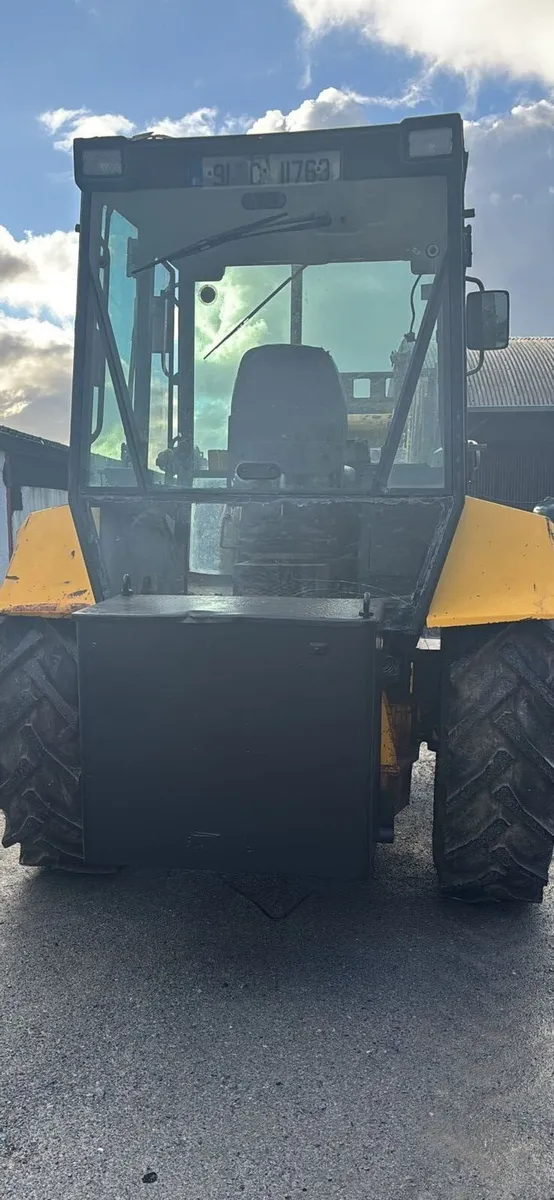 Massey ferguson 60hxs loader - Image 2