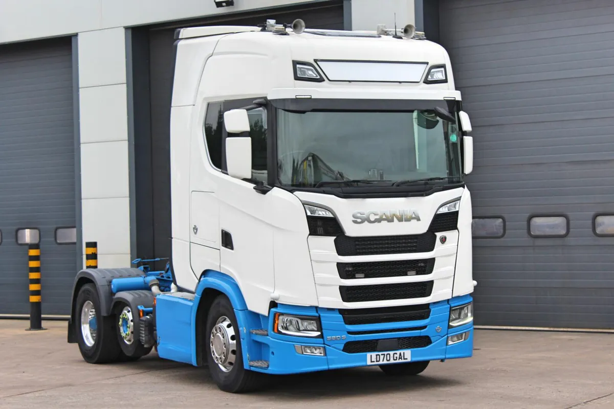 2020 (70) SCANIA S580 6X2 TRACTOR UNIT (EURO 6) - Image 1
