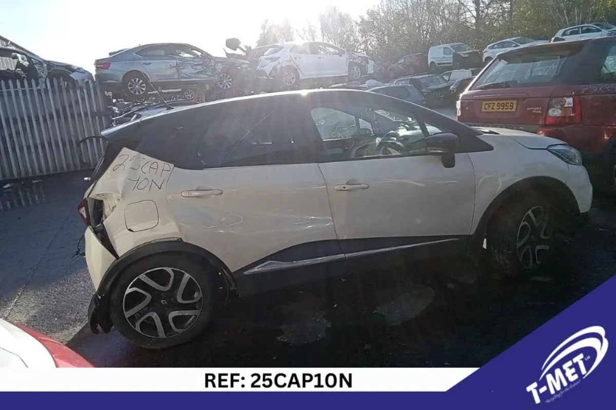 2016 RENAULT CAPTURE BREAKING FOR PARTS - Image 1
