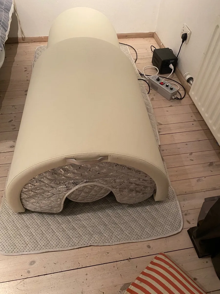 Personal infra red sauna - Image 1