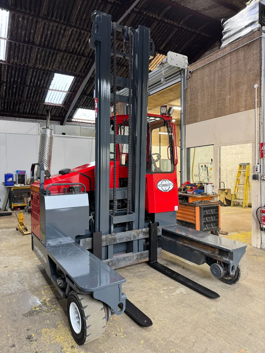 Combilift C4000 Diesel Multi-Directional Forklift - Image 3