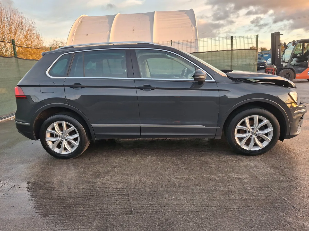 €500 OFF 182 Volkswagen Tiguan  Highline  2.0 Tdi - Image 2