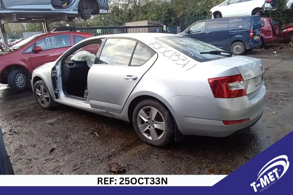 2016 SKODA OCTAVIA BREAKING FOR PARTS - Image 1