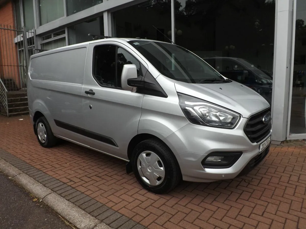 Ford Transit Custom 280 Trend 130Ps, Silver Met, 1 - Image 1