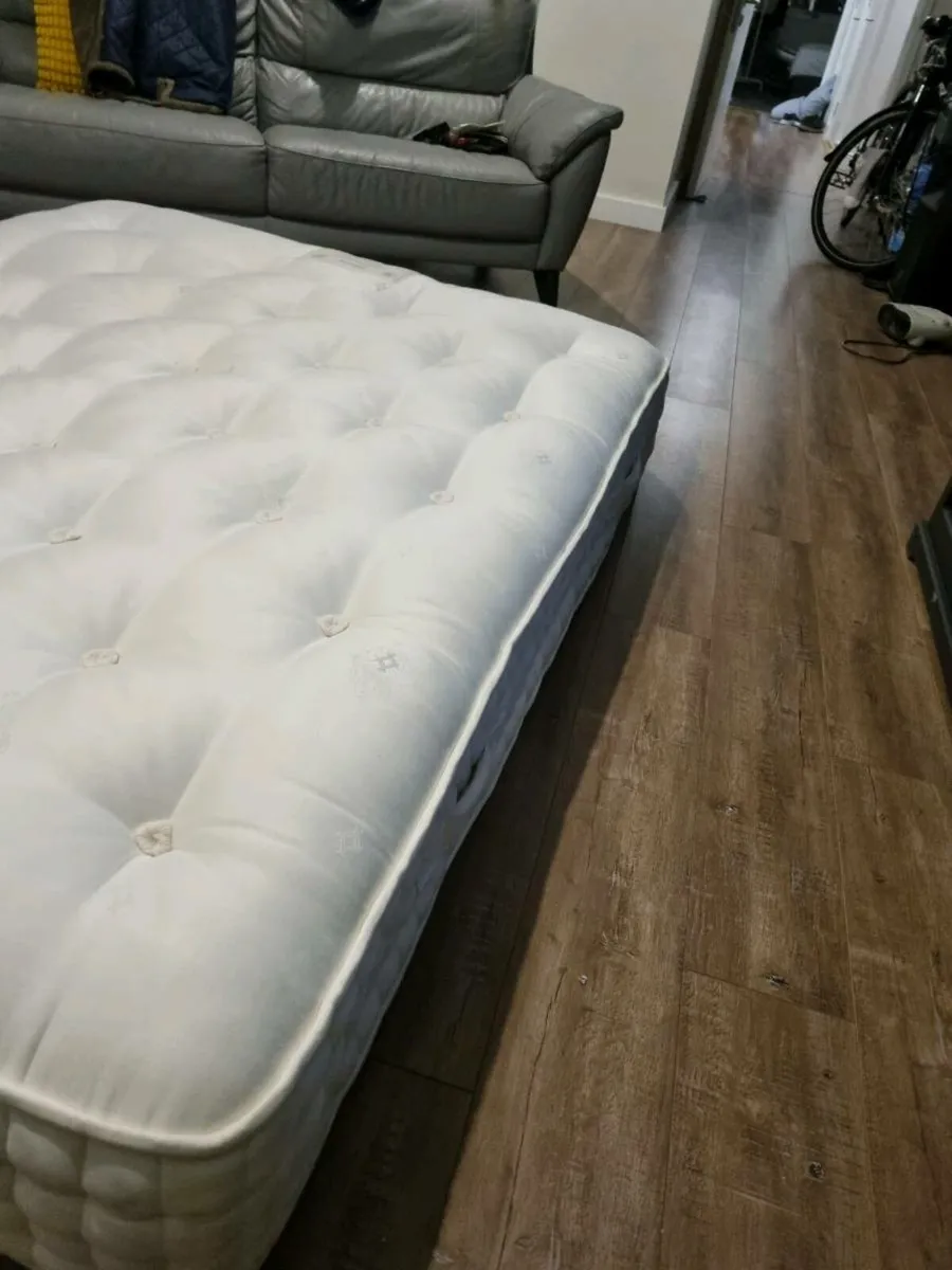 King size mattress - Image 1
