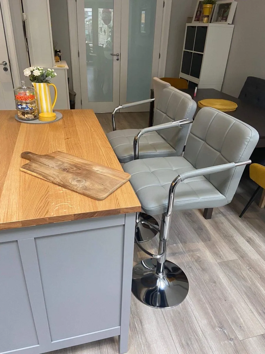 NEW HIGH SWIVEL BAR STOOLS - DELIVERY - Image 3