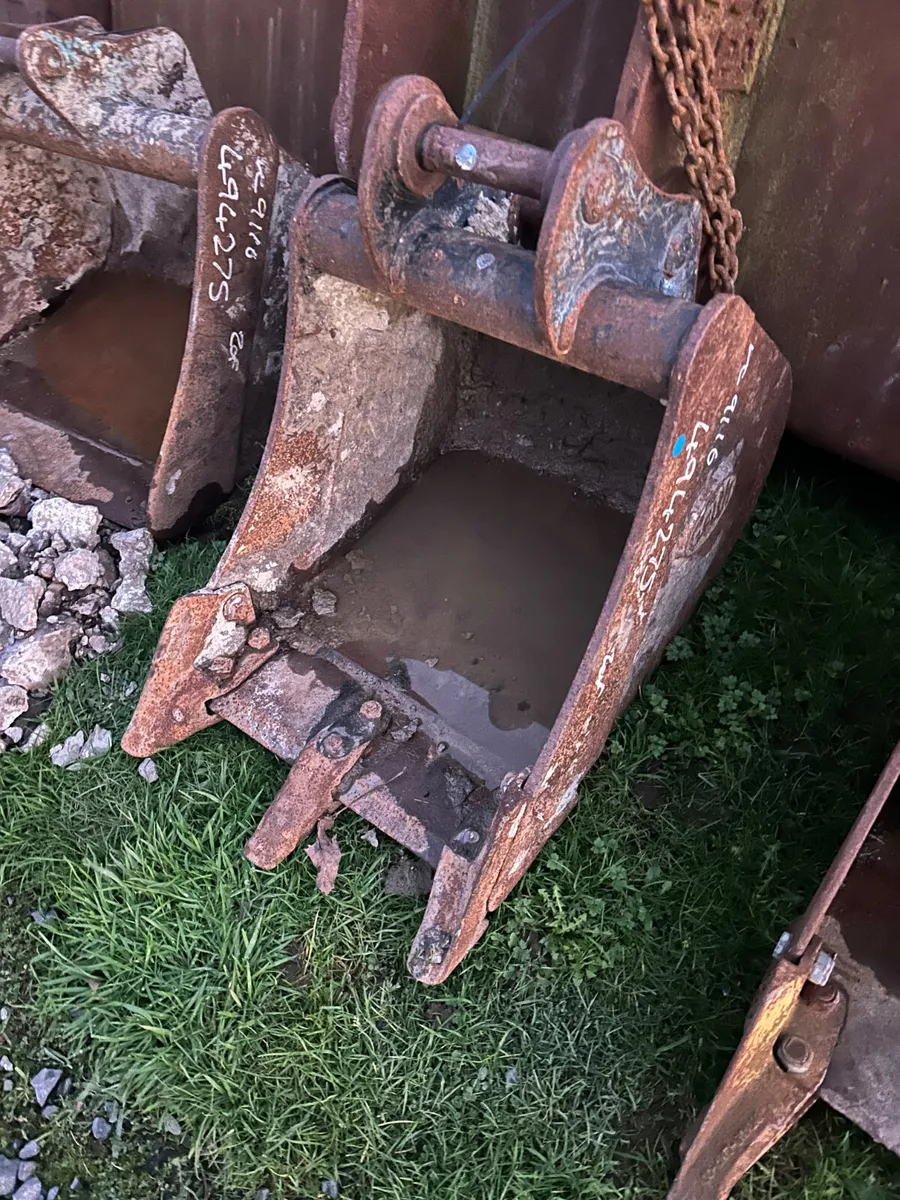 Geith 35mm pin 1ft digger bucket - Image 1