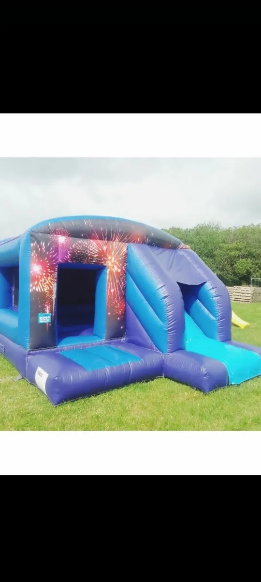 Bouncing castles 🏰 - Image 4