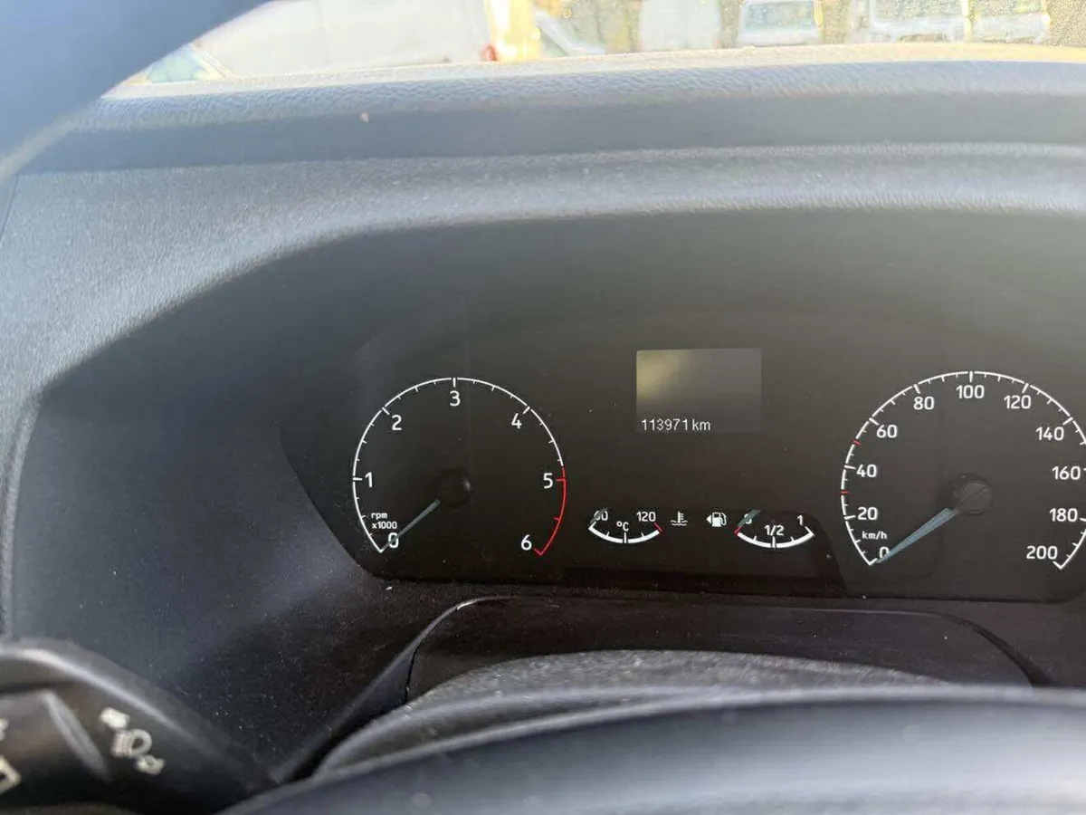 Ford Transit Custom 2019 Fridge Van - Image 4