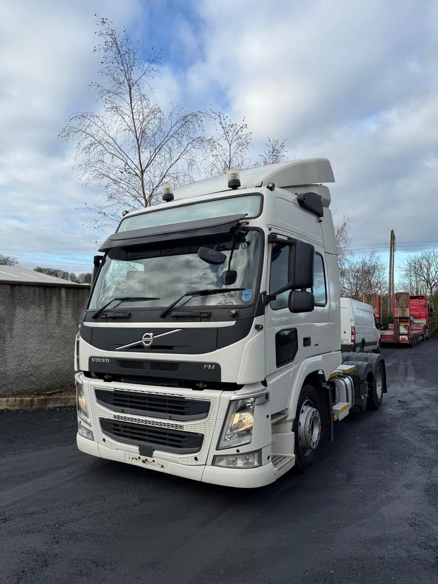 2018 VOLVO FM FOR BREAKING - Image 2