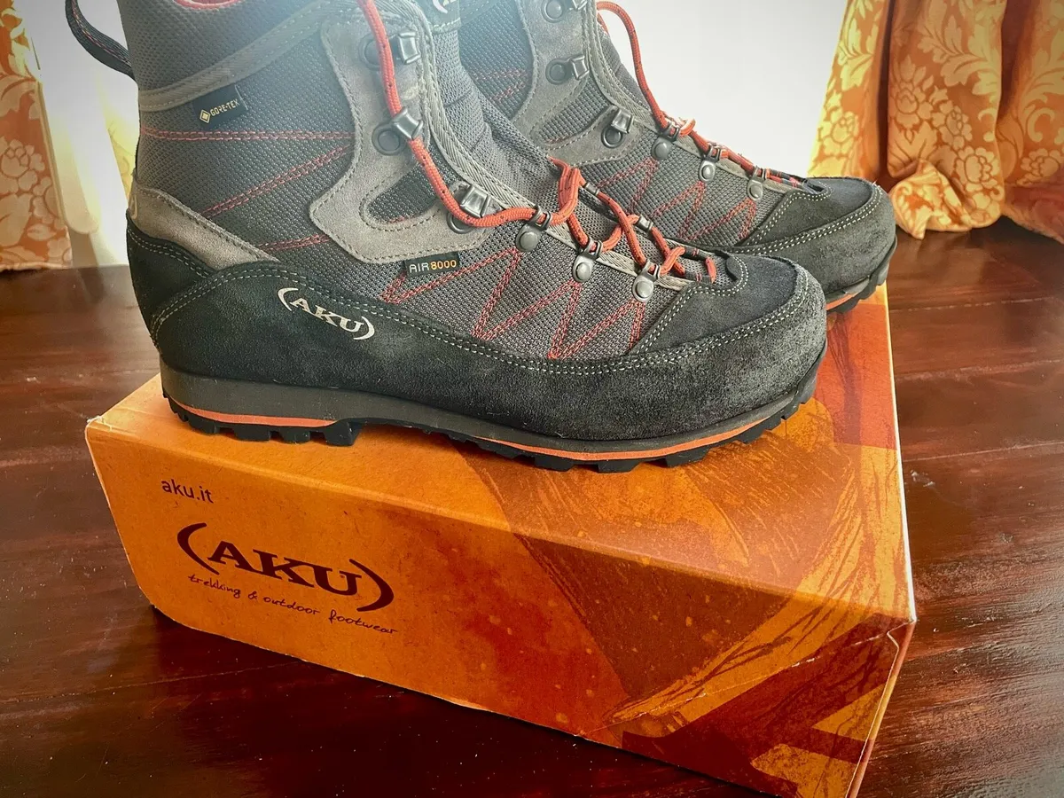 Hiking Boots (Size UK 8.5) - Image 1