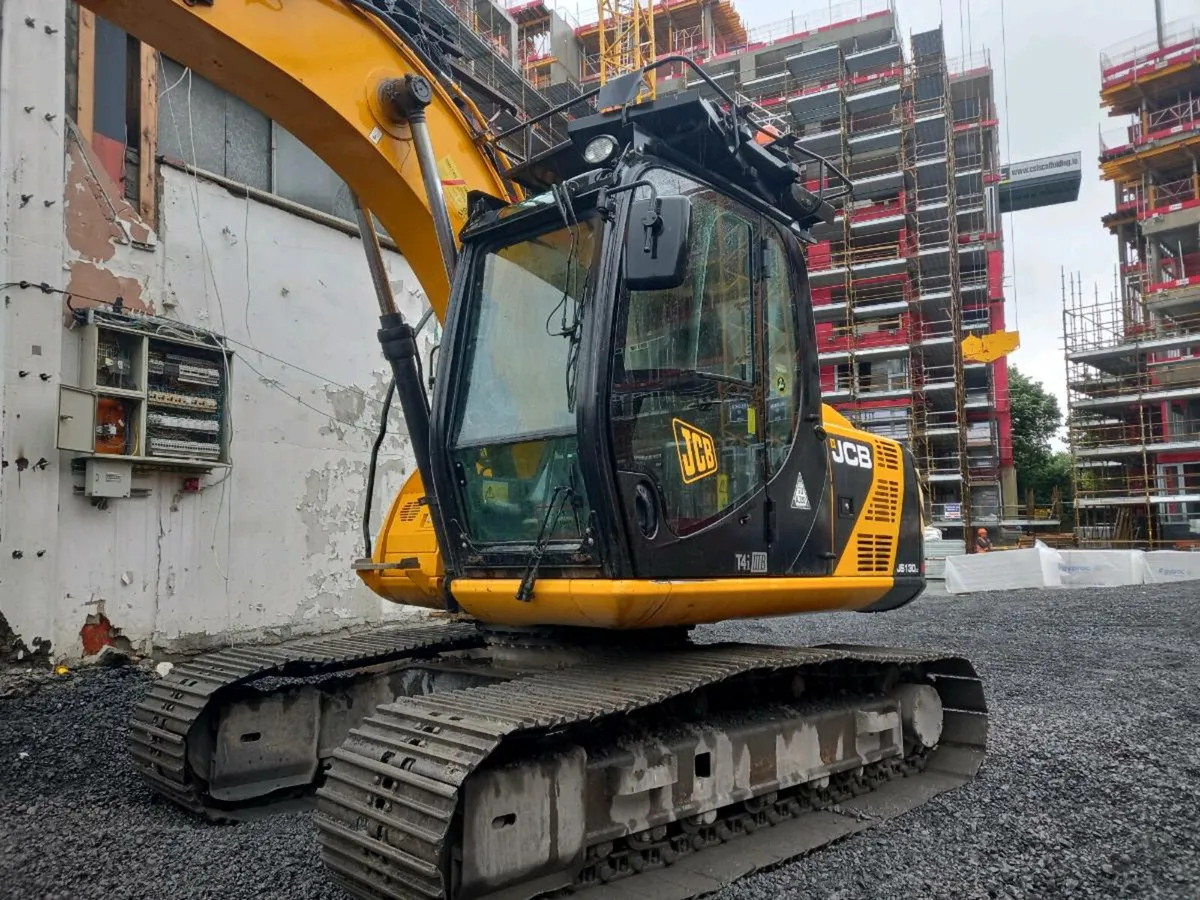 JCB 130 LC & KOBELCO 140SR - Image 2