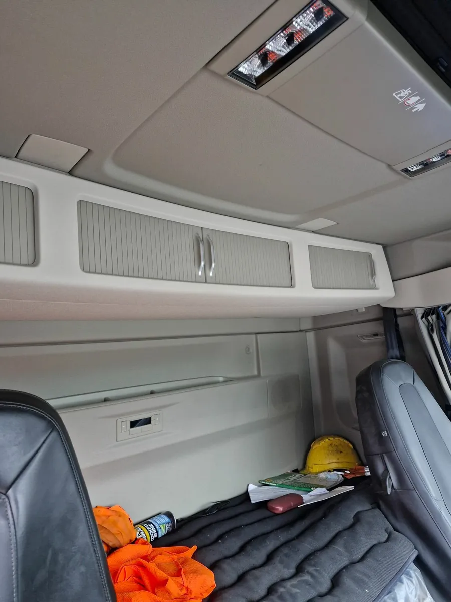 Volvo fh 500 double drive - Image 3