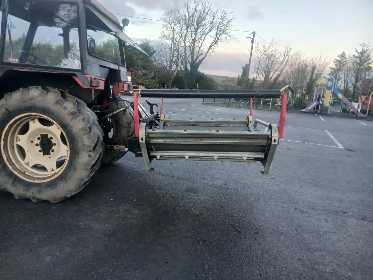 Blaney bale feeder - Image 4