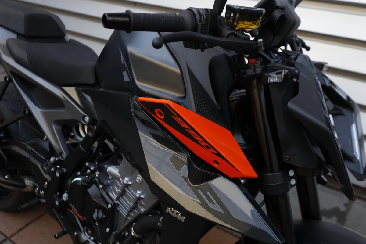 KTM 990 Duke  *Display Bike* - Image 3