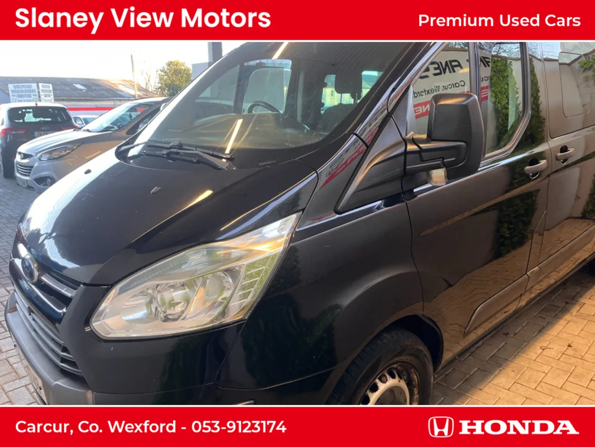 Ford Transit Custom CREW/CAB/ 6 SEATER - Image 3